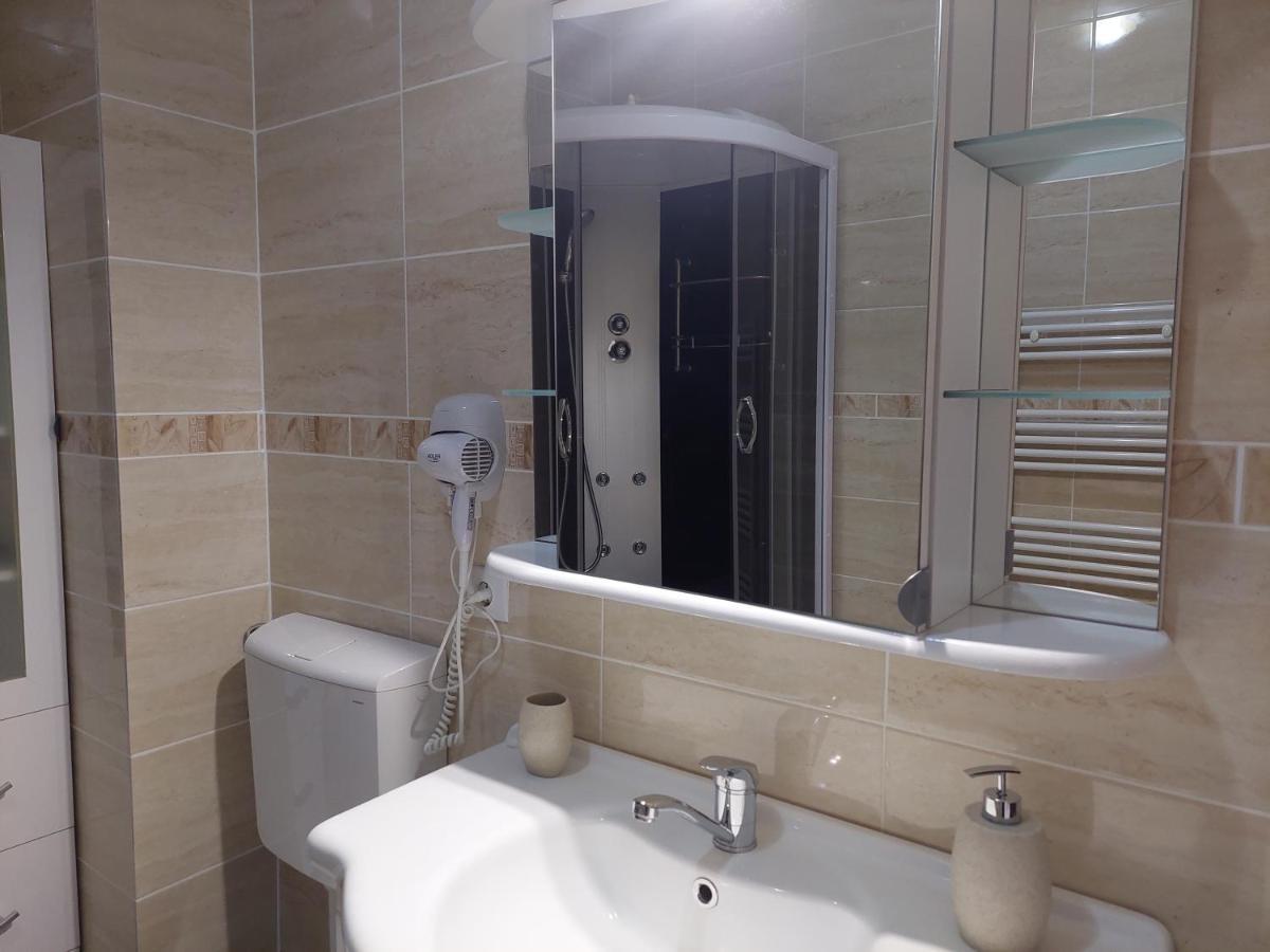 Apartament Nyx Floreşti Exteriör bild